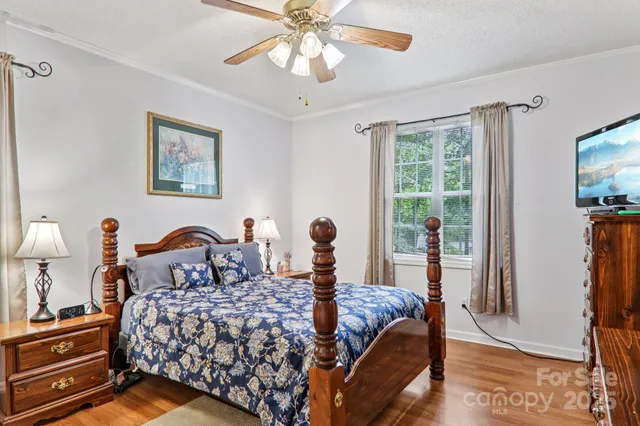 $354,900 | 702 Cinnamon Way, Flat Rock, NC 28731