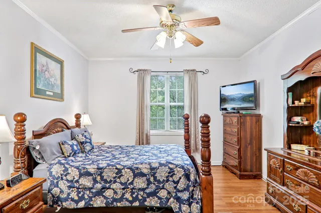 $354,900 | 702 Cinnamon Way, Flat Rock, NC 28731