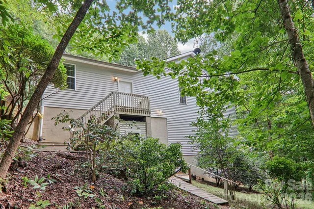 $354,900 | 702 Cinnamon Way, Flat Rock, NC 28731