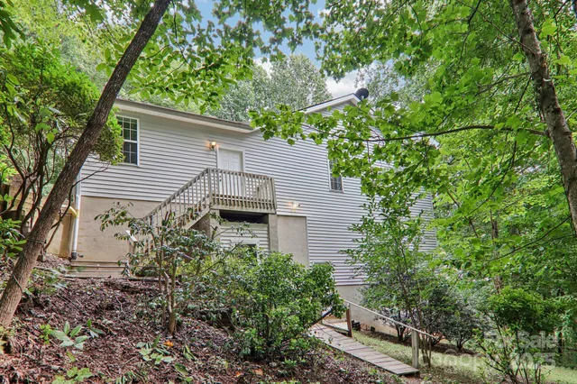 $354,900 | 702 Cinnamon Way, Flat Rock, NC 28731