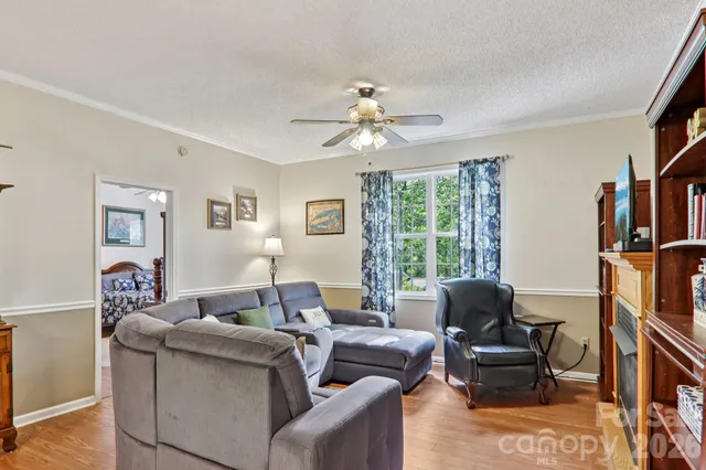 $354,900 | 702 Cinnamon Way, Flat Rock, NC 28731