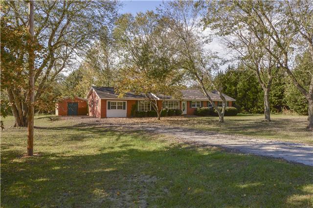 5 Blessing Road Lawrenceburg, TN 38464 - Photo 20 of 20 View of house from the road