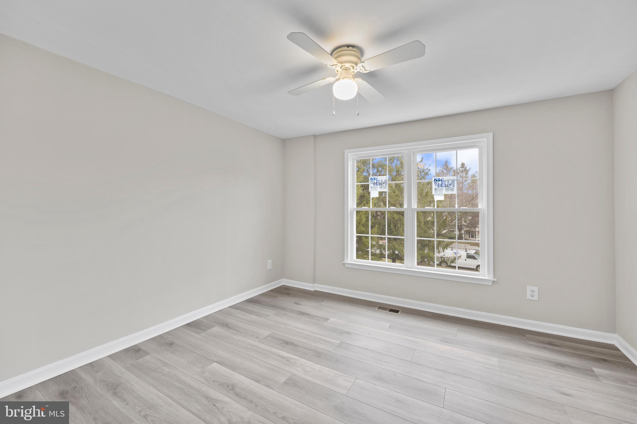 8705 Ferrysburg Way Gaithersburg, MD 20886 - Photo 34 of 38 3rd level bedroom #3