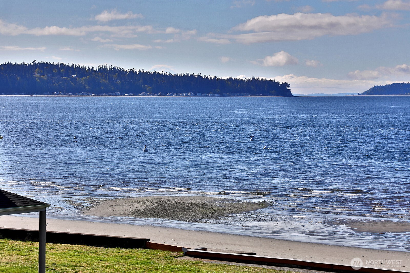816 Old Beach Road, Unit 203 Freeland, WA 98249 - Photo 31 of 32