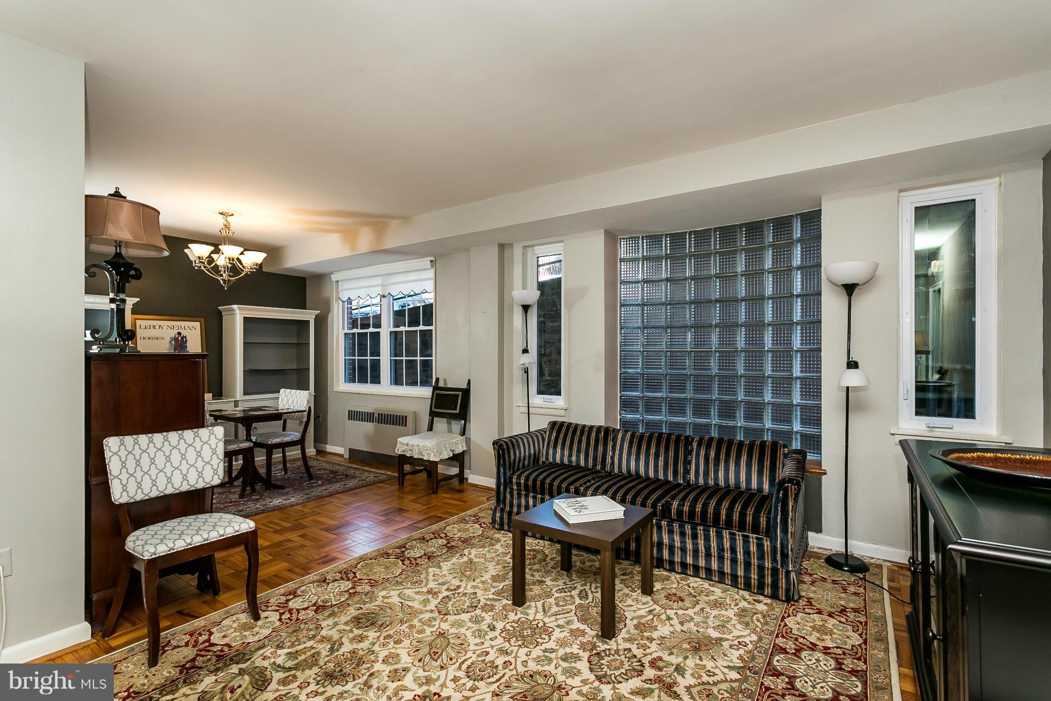 310 Ridgemede Road, Unit 103 Baltimore, MD 21210 - Photo 7 of 29 Living Room