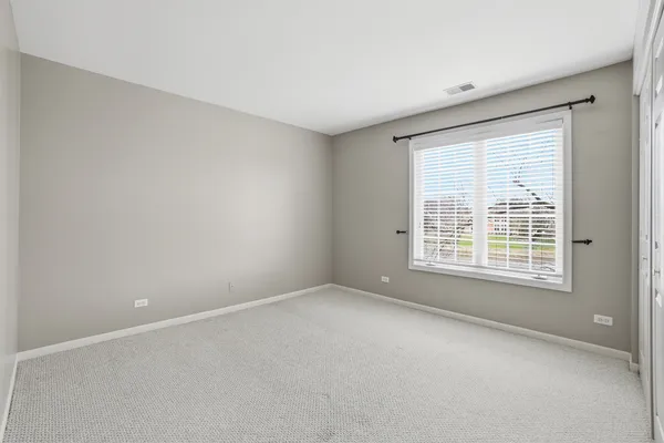 $390,000 | 91 Spyglass Circle, Palos Heights, IL 60463