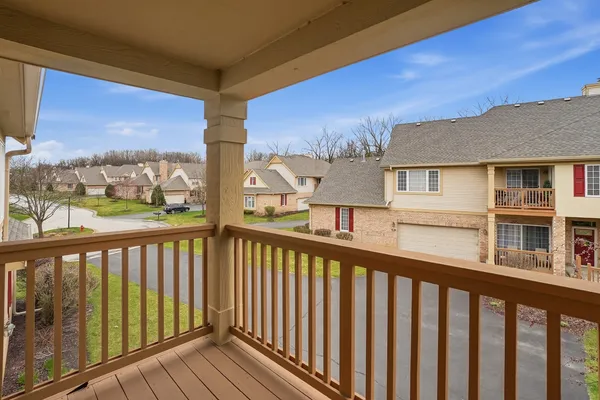 $390,000 | 91 Spyglass Circle, Palos Heights, IL 60463