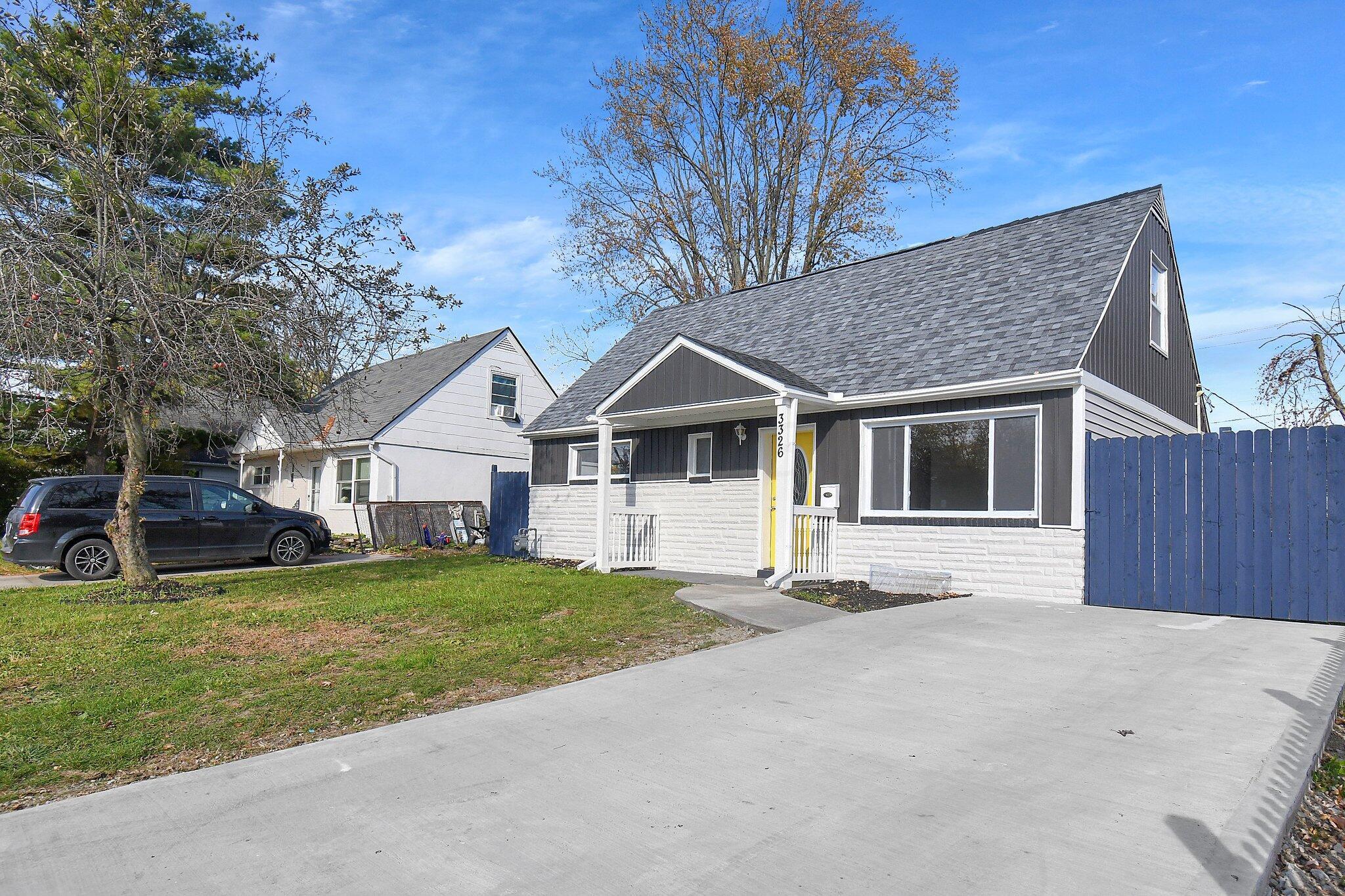 3326 Eakin Road Columbus, OH 43204 - Photo 3 of 27 2-web-or-mls-3326-eakin-rd