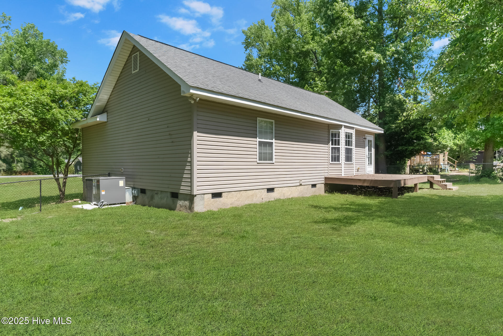 1028 Richmond Road Rockingham, NC 28379 - Photo 5 of 22 DSC01144