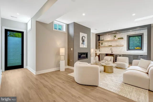 $3,494,000 | 7400 Churchill Road, McLean, VA 22101