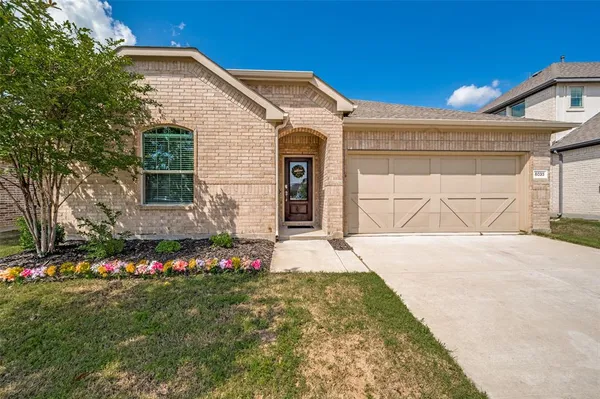 $369,900 | 6033 Hightower Street, Aubrey, TX 76227