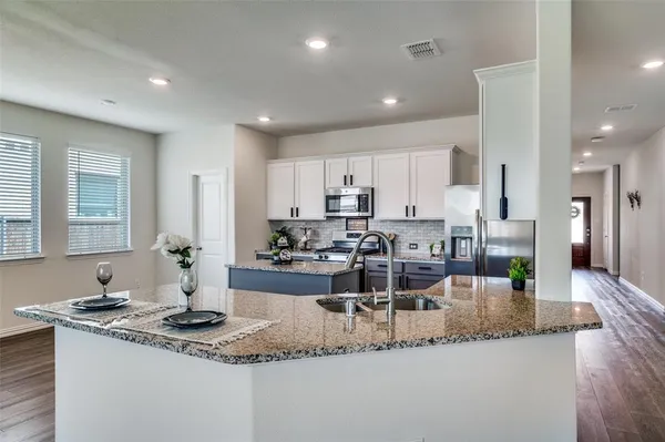 $369,900 | 6033 Hightower Street, Aubrey, TX 76227