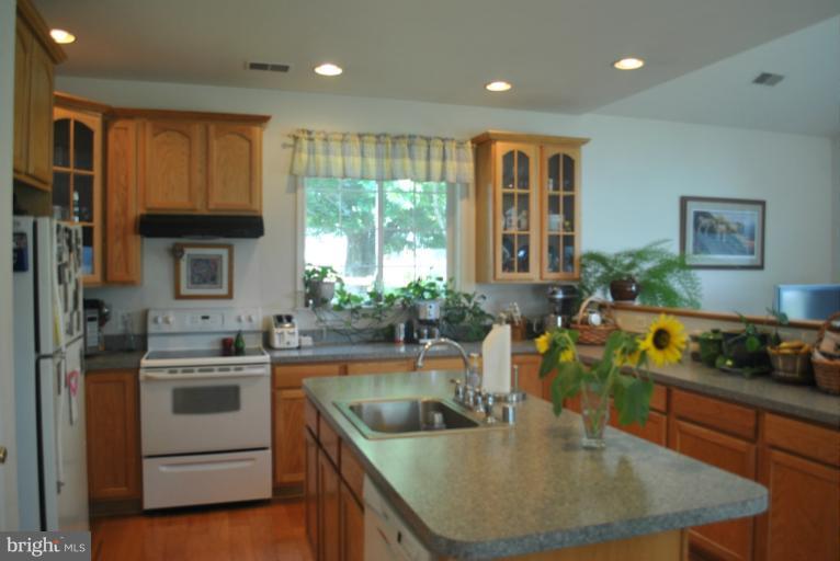 15909 Trenton Road Upperco, MD 21155 - Photo 16 of 29 Kitchen