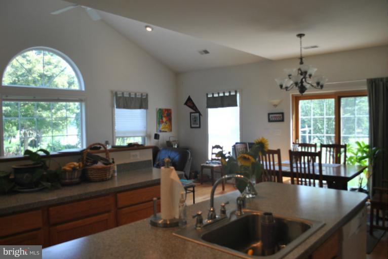 15909 Trenton Road Upperco, MD 21155 - Photo 6 of 29 Kitchen