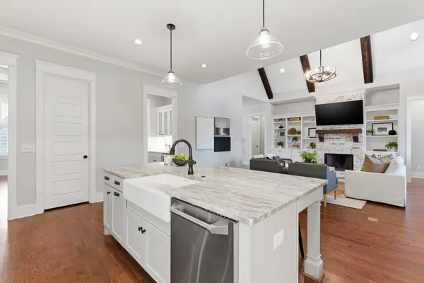 $1,800,000 | 2209 20th Avenue South, Nashville, TN 37212
