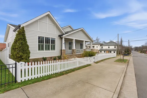 $1,800,000 | 2209 20th Avenue South, Nashville, TN 37212