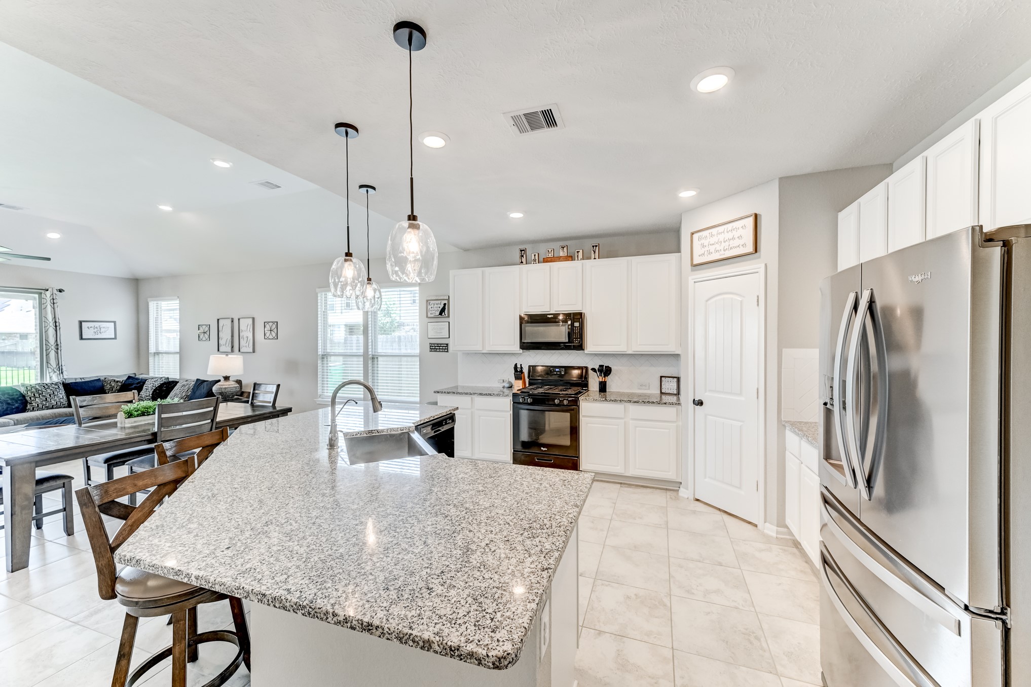 25307 Champion Ridge Court Katy, TX 77493 - Photo 15 of 48 Kitchen
