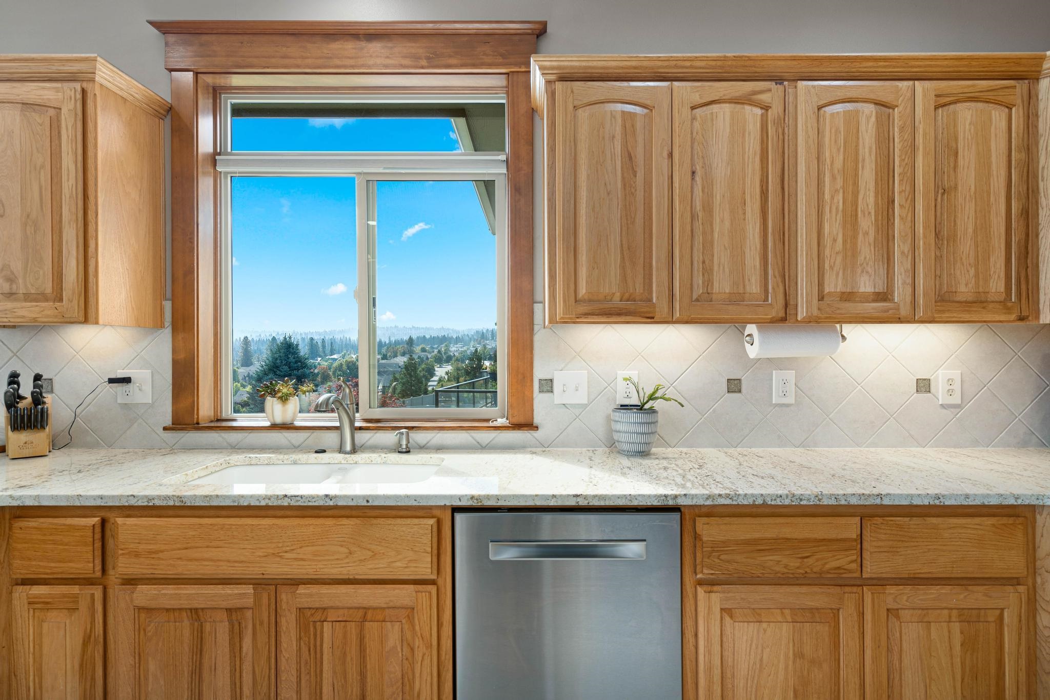 1714 North Rim View Street Spokane, WA 99224 - Photo 11 of 50 Gallery Image 11