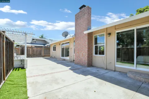 a house with yard and a outdoor space