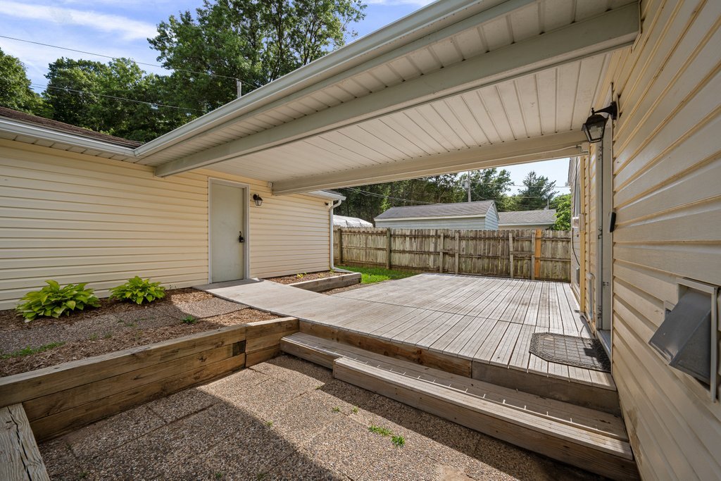 501 38th Street Moline, IL 61265 - Photo 30 of 32