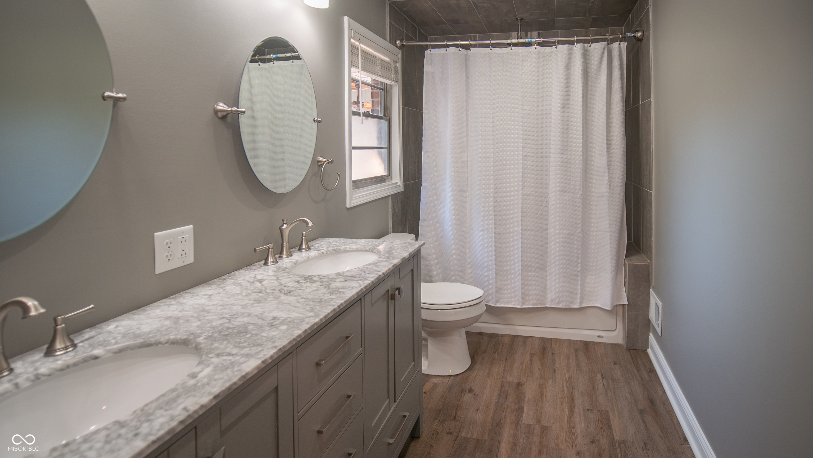 5855 Andover Road Indianapolis, IN 46220 - Photo 22 of 59