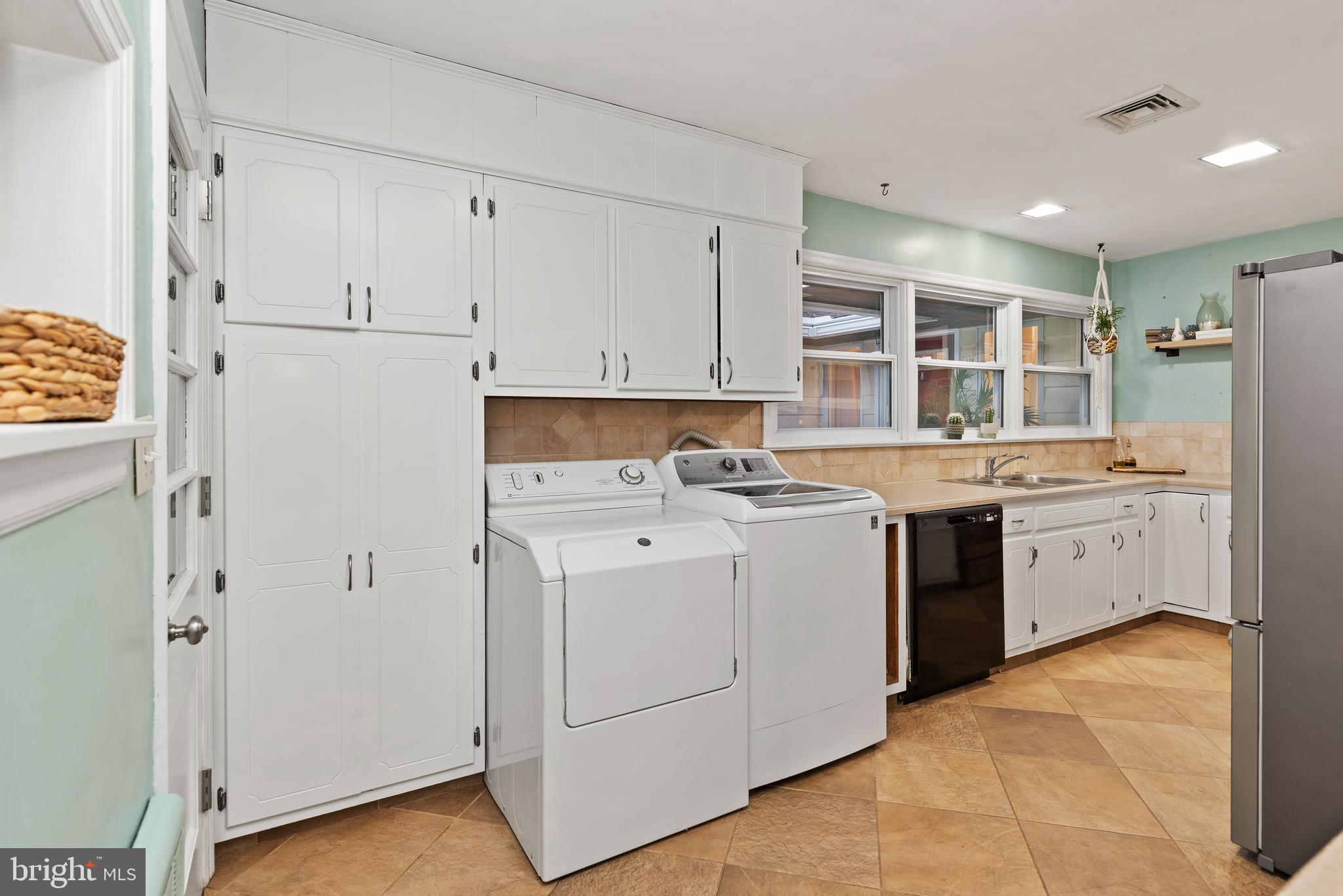 4106 Crestview Road Harrisburg, PA 17112 - Photo 13 of 60 Gallery Image 13