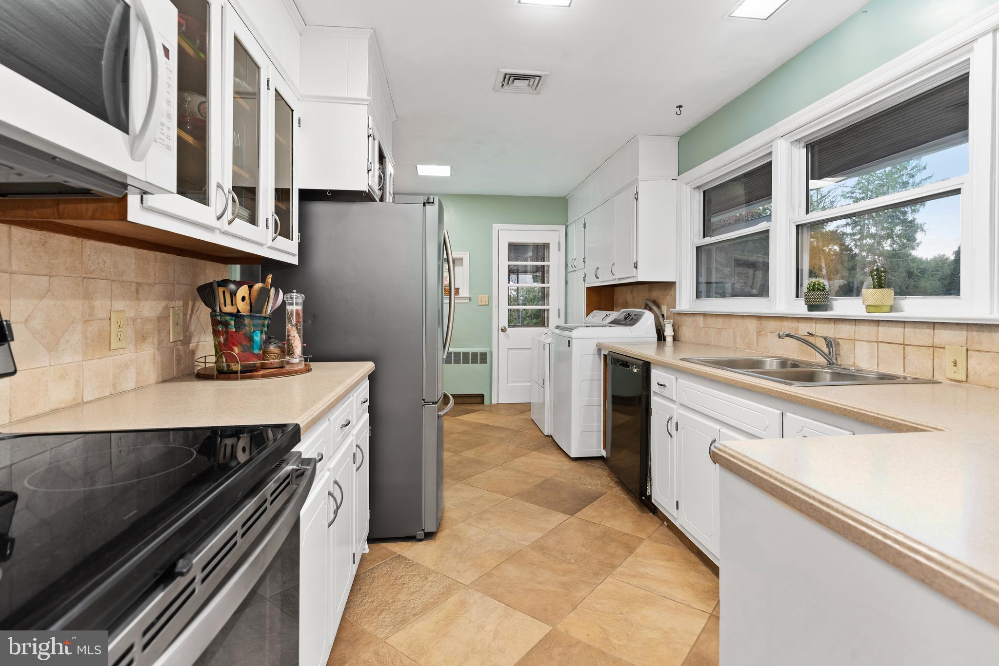 4106 Crestview Road Harrisburg, PA 17112 - Photo 10 of 60 Gallery Image 10