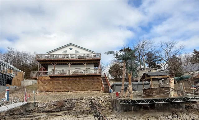 $685,000 | 27630 Golden Point Lane, Barnett, MO 65011