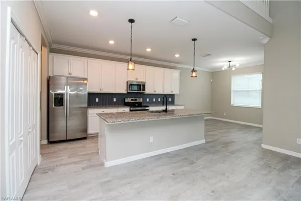 $4,095 | 2380 Fallglo Street, Naples, FL 34120