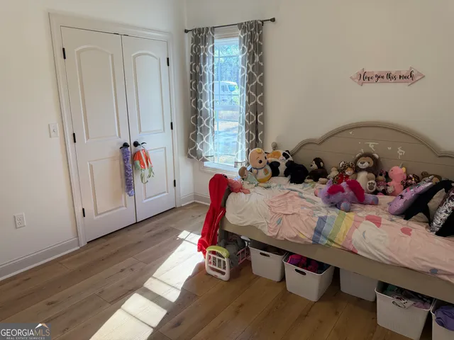 a bathroom with a sink and toilet