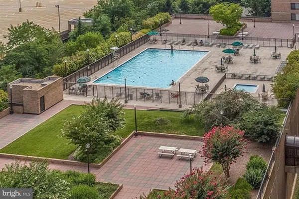 $1,950 | 3709 South George Mason Drive, Unit 609E, Falls Church, VA 22041