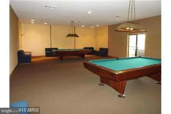 $1,950 | 3709 South George Mason Drive, Unit 609E, Falls Church, VA 22041