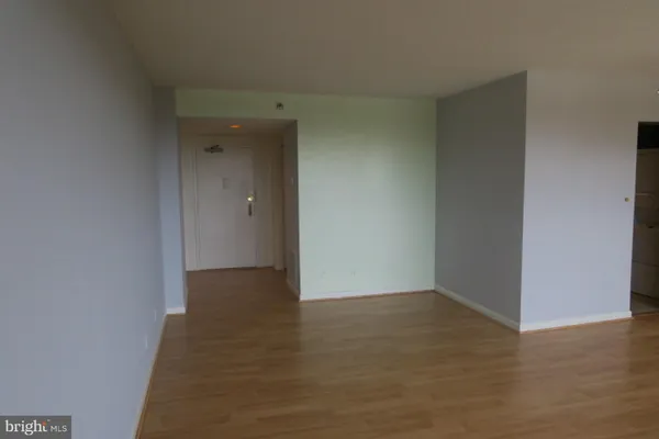 $1,950 | 3709 South George Mason Drive, Unit 609E, Falls Church, VA 22041