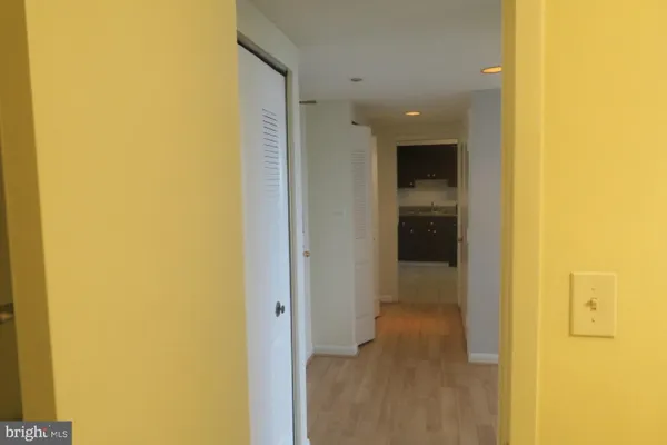 $1,950 | 3709 South George Mason Drive, Unit 609E, Falls Church, VA 22041