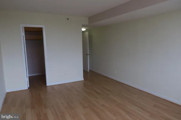 $1,950 | 3709 South George Mason Drive, Unit 609E, Falls Church, VA 22041