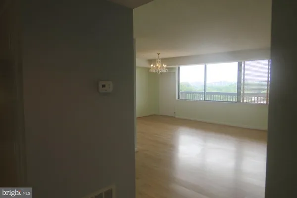 $1,950 | 3709 South George Mason Drive, Unit 609E, Falls Church, VA 22041