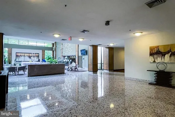 $1,950 | 3709 South George Mason Drive, Unit 609E, Falls Church, VA 22041