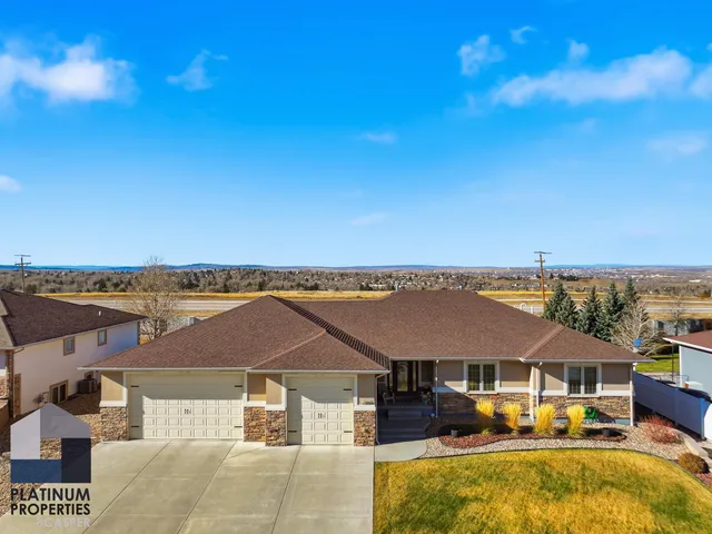 $849,900 | 2814 Hogan Drive, Casper, WY 82601