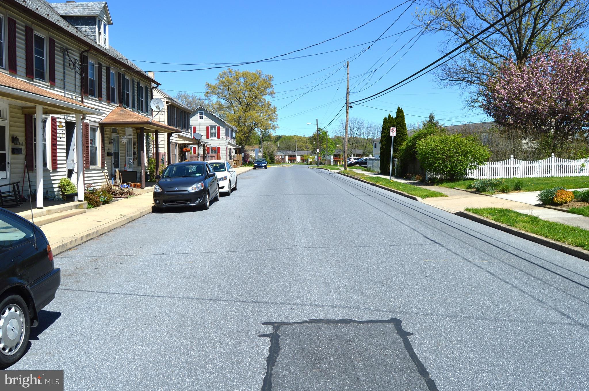 440 North Cedar Street Lititz, PA 17543 - Photo 16 of 57 View Up Street