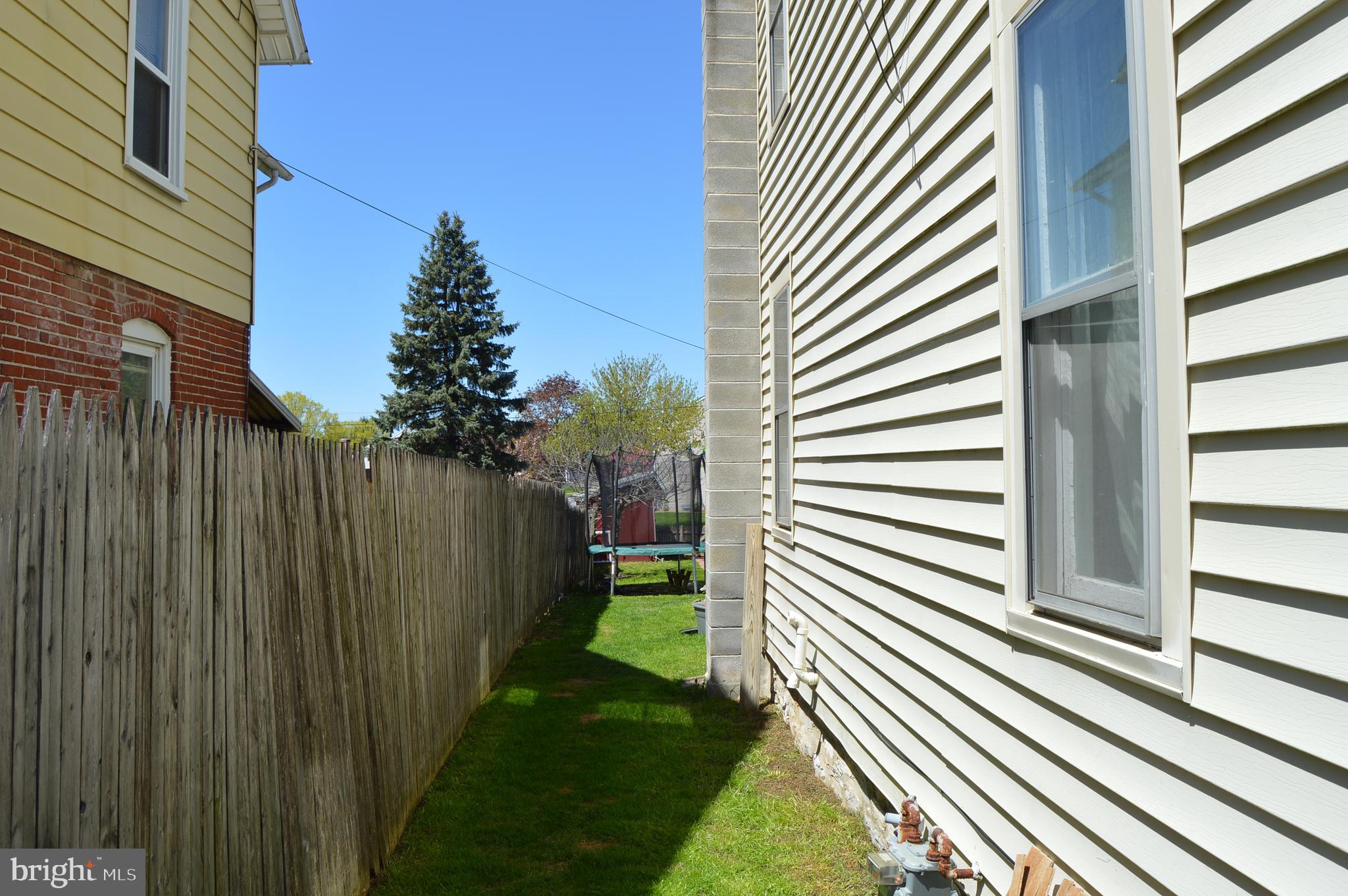 440 North Cedar Street Lititz, PA 17543 - Photo 3 of 57 Gallery Image 3