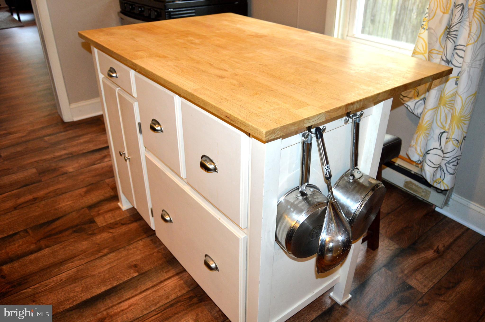 440 North Cedar Street Lititz, PA 17543 - Photo 36 of 57 Kitchen Island