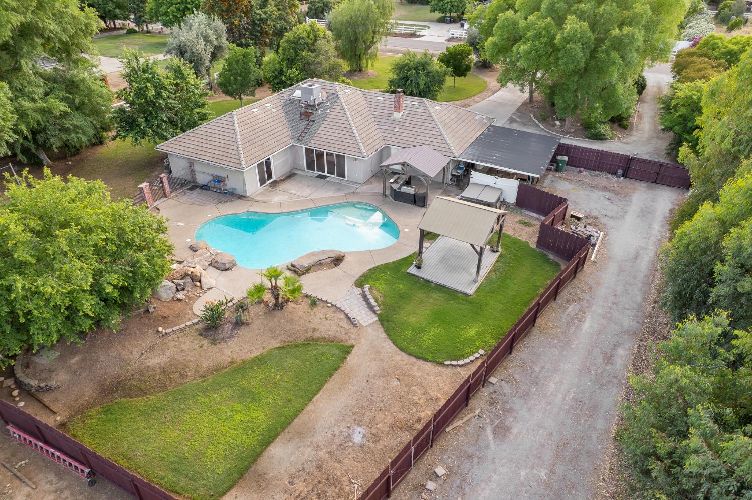 6160 North Sheridan Road Clovis, CA 93619 - Photo 6 of 52