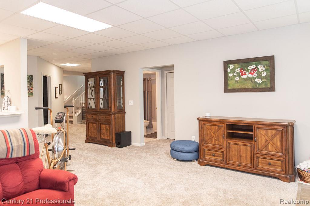 767 East Bluff Court Rochester Hills, MI 48306 - Photo 46 of 52