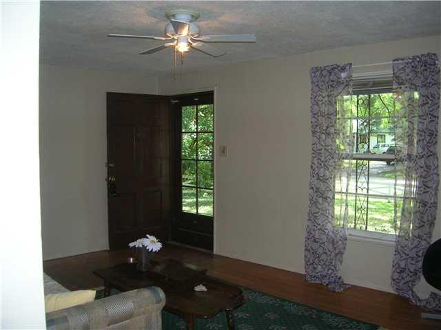 1210 Rowin Road Indianapolis, IN 46220 - Photo 4 of 14 Gallery Image 4