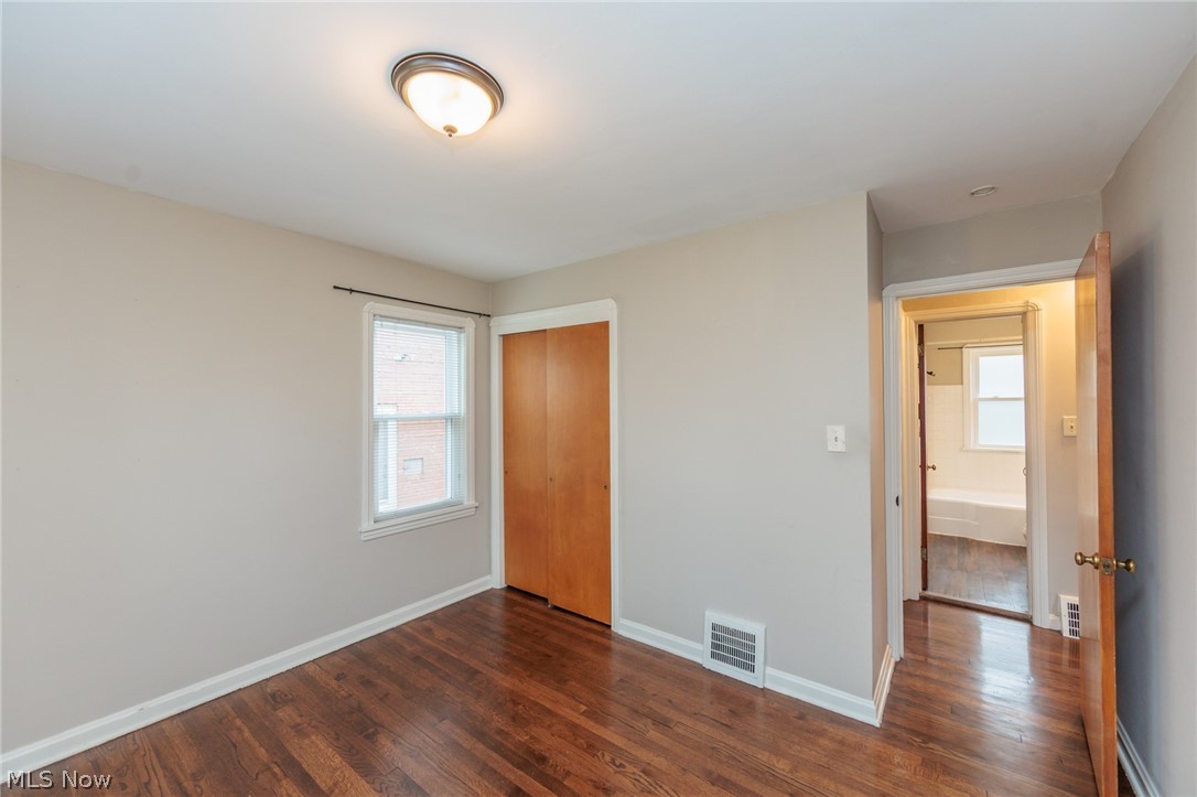 1551 Winchester Road Cleveland, OH 44124 - Photo 20 of 48