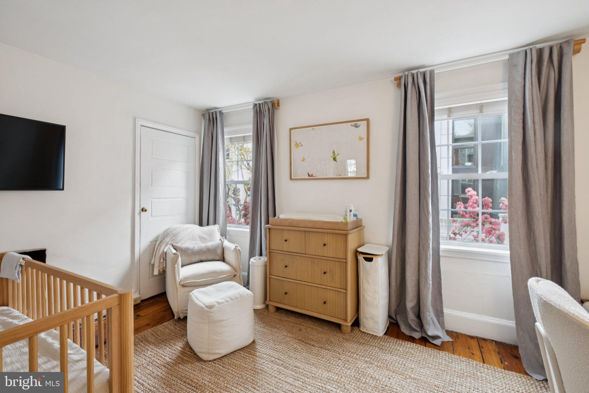 2410 Delancey Street Philadelphia, PA 19103 - Photo 12 of 22