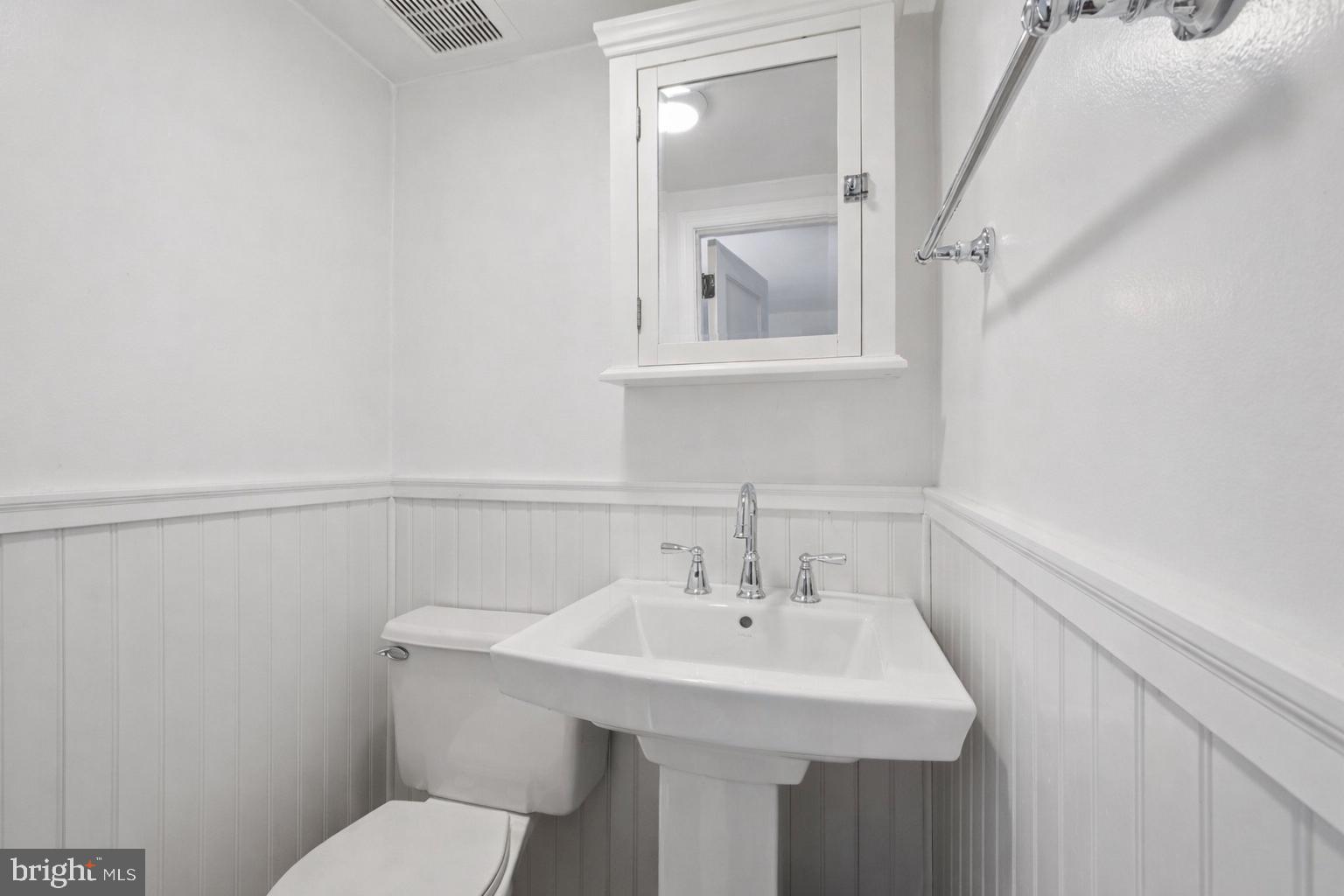 2410 Delancey Street Philadelphia, PA 19103 - Photo 21 of 22