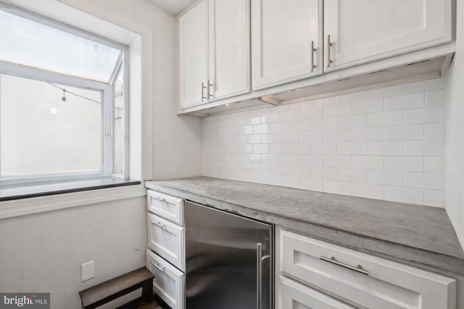 2410 Delancey Street Philadelphia, PA 19103 - Photo 7 of 22