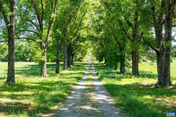 $3,750,000 | 400 Doe Lane, Chatham, VA 24531