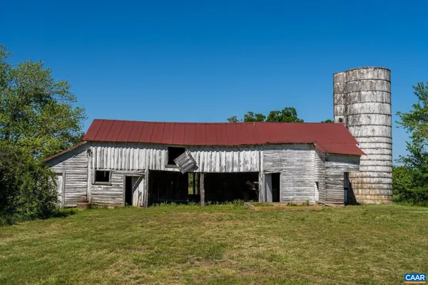 $3,750,000 | 400 Doe Lane, Chatham, VA 24531